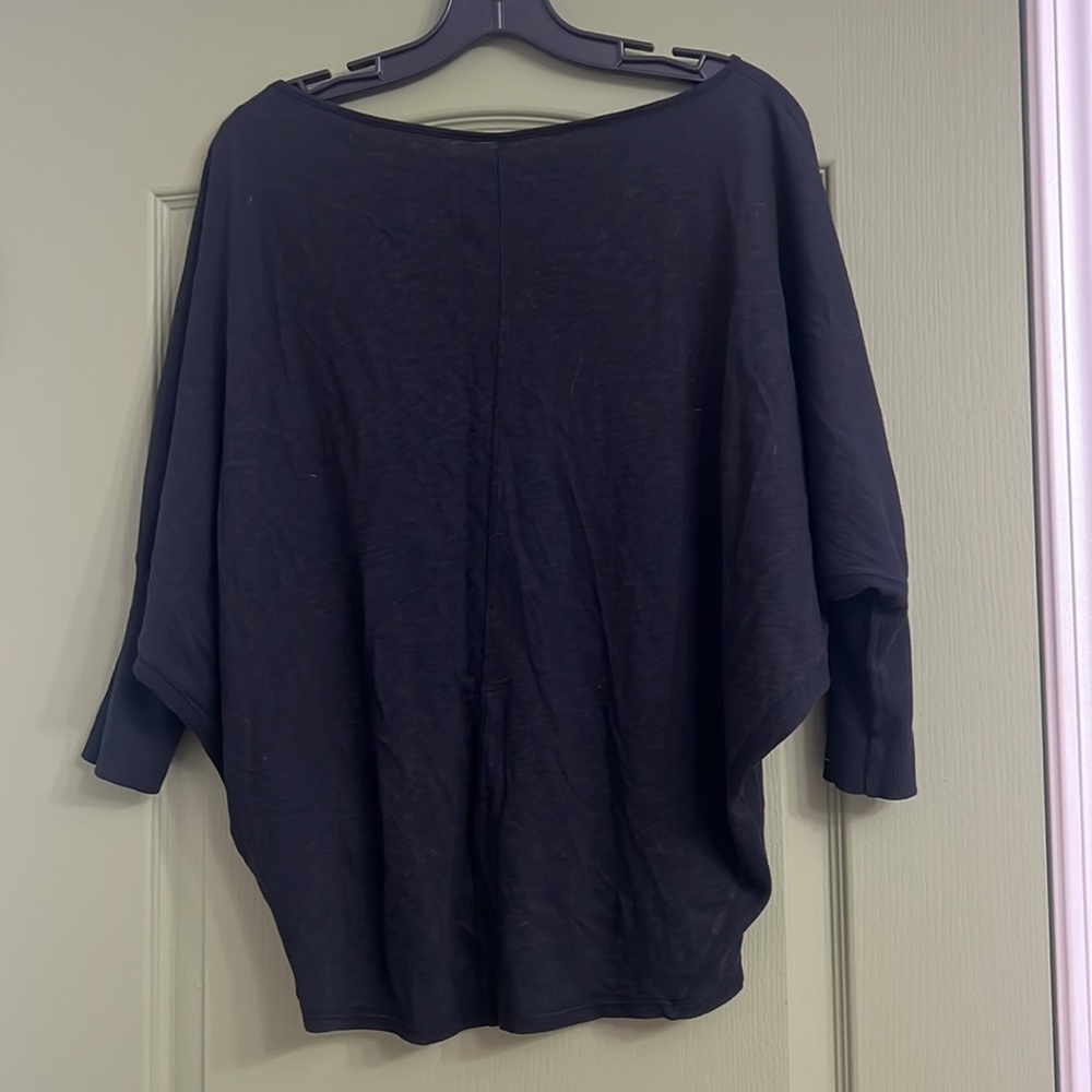 Black top - Picture 3 of 3